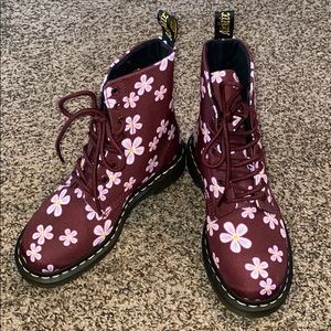 Dr. Marten Boots Meadow Daisy